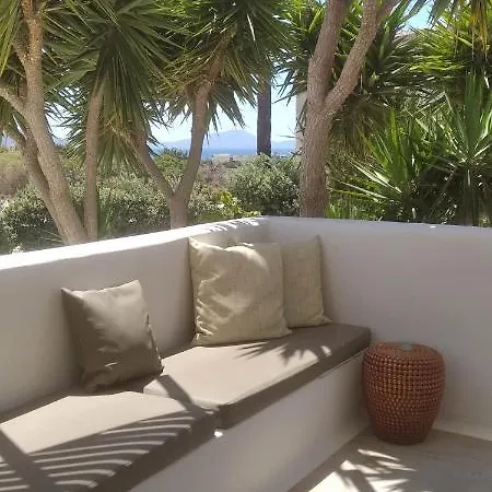 Faros Small And Restaurant