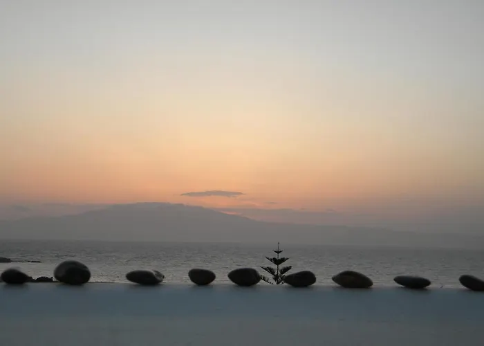 Hotell Faros Small And Restaurant