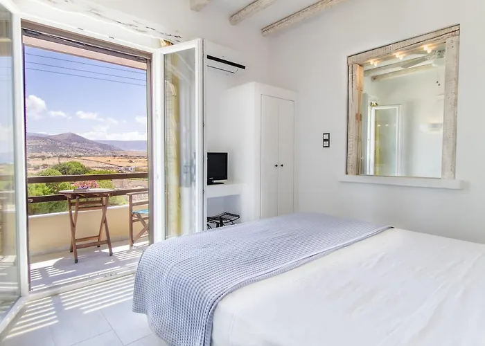 Faros Small And Restaurant Hotell