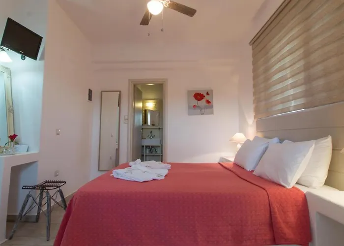 Hotell Faros Small And Restaurant Aliko Beach