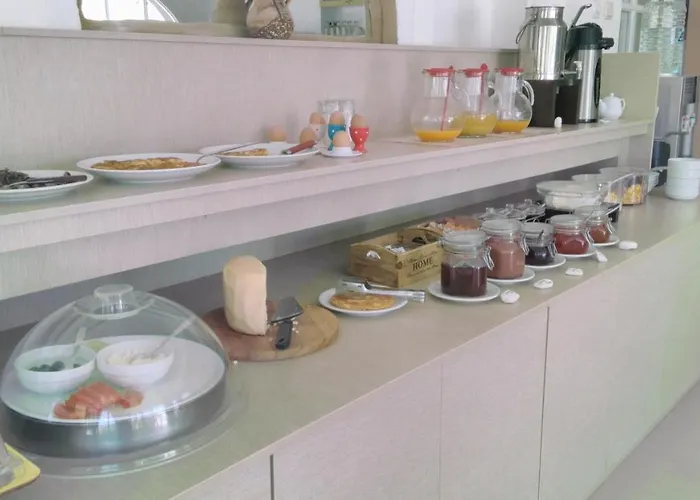 Faros Small And Restaurant Aliko Beach