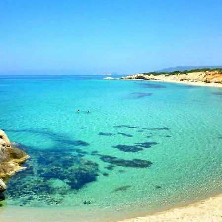 Faros Small & Restaurant Отель