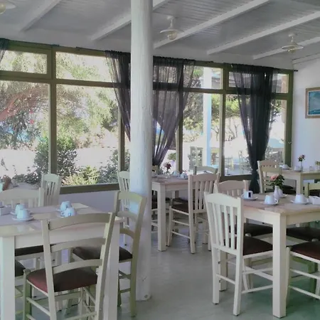 Faros Small And Restaurant