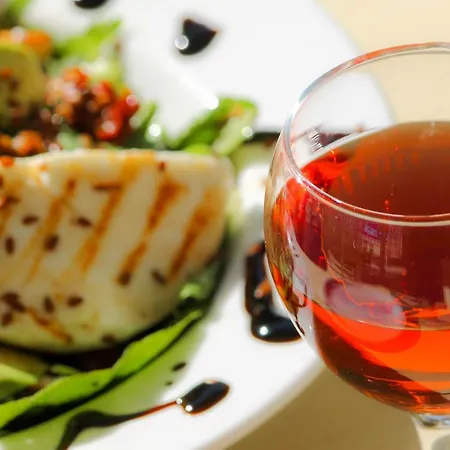 Faros Small And Restaurant Hotel