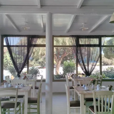 Отель Faros Small & Restaurant