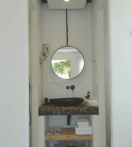 Faros Small Hotel&restaurant 3*