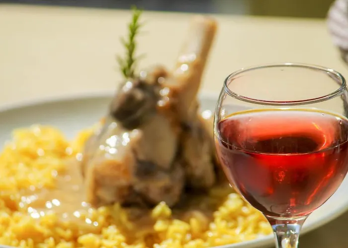 Faros Small And Restaurant Ξενοδοχείο 3*