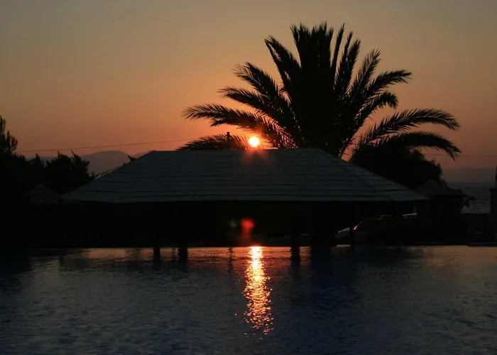 Faros Small Hotel&restaurant Aliko Beach