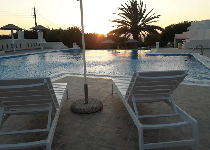 Faros Small And Restaurant فندق 3*